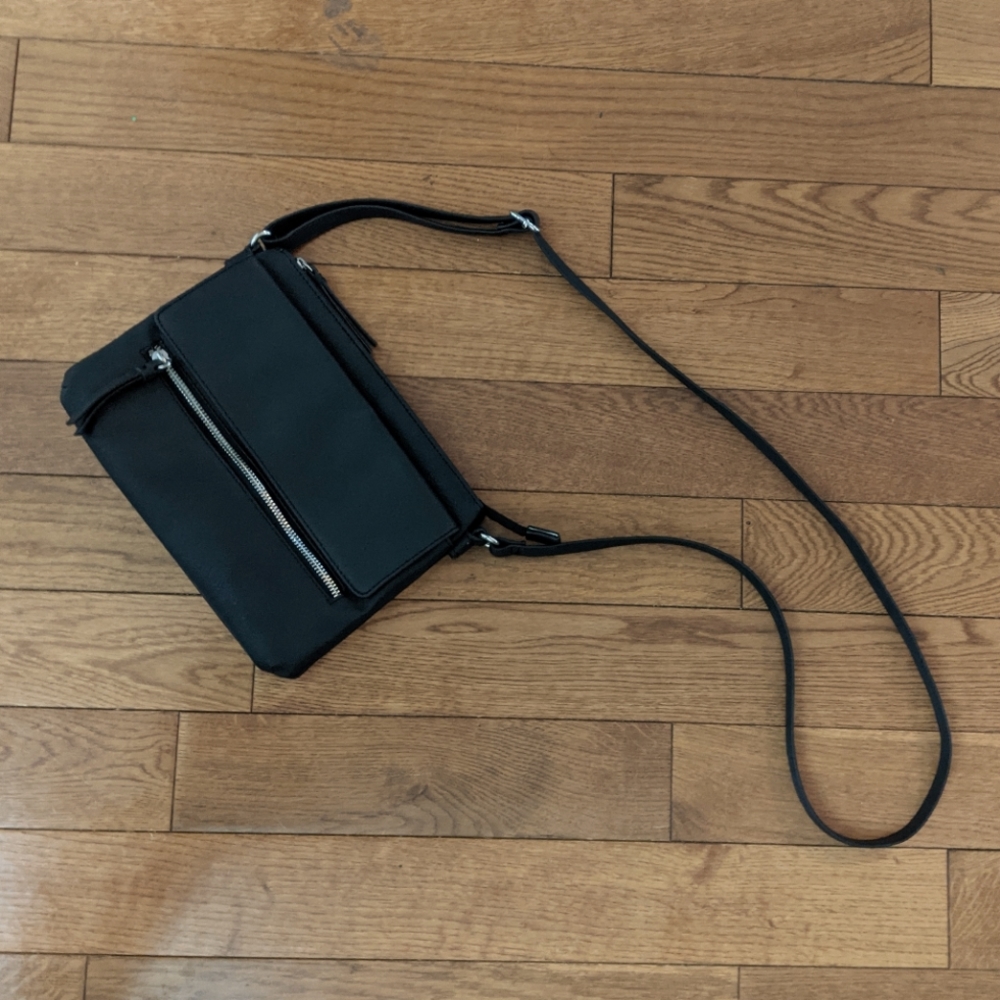 🌟3/$10🌟 Leather Purse
